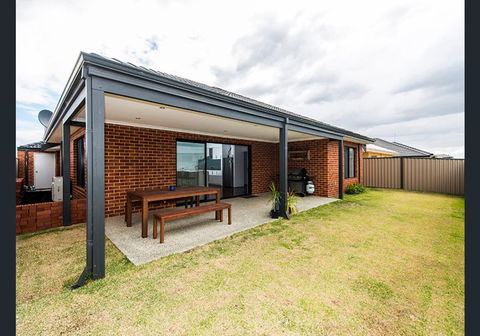 Vacation Home - Accommodation in Surfers Paradise 5