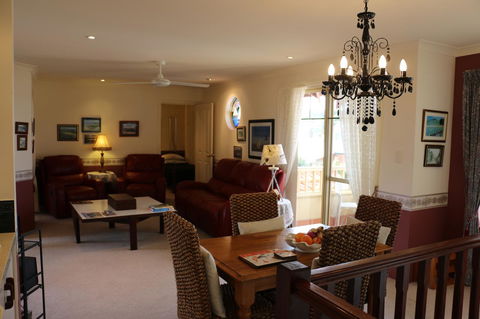 Crossland House - Accommodation in Surfers Paradise 17