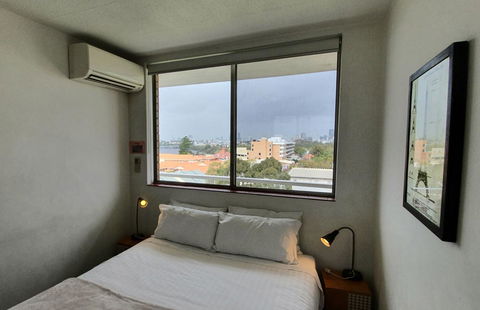 Lawley Luxury Views - Perth City, Swan River - Accommodation in Surfers Paradise 12