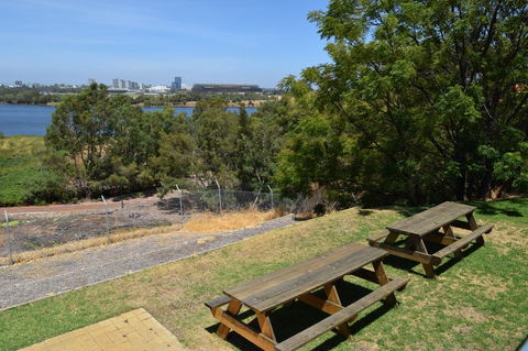 Lawley Luxury Views - Perth City, Swan River - Accommodation in Surfers Paradise 33