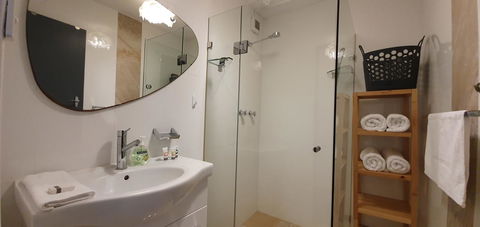 Lawley Luxury Views - Perth City, Swan River - Accommodation in Surfers Paradise 23