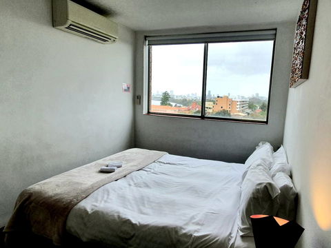Lawley Luxury Views - Perth City, Swan River - Accommodation in Surfers Paradise 4
