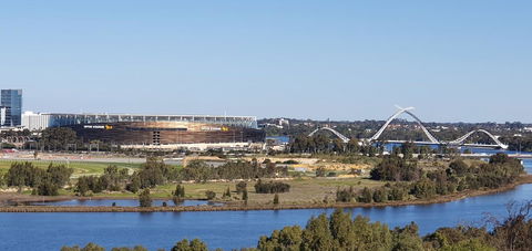 Lawley Luxury Views - Perth City, Swan River - Accommodation in Surfers Paradise 35