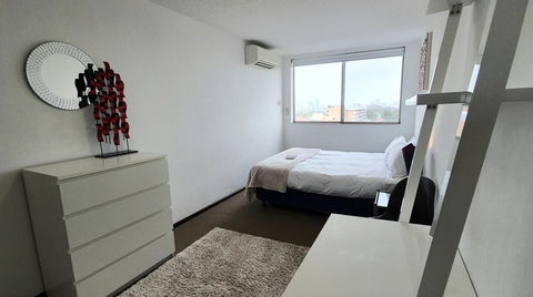 Lawley Luxury Views - Perth City, Swan River - Accommodation in Surfers Paradise 7