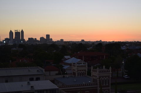 Lawley Luxury Views - Perth City, Swan River - Accommodation in Surfers Paradise 27
