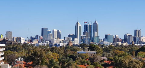 Lawley Luxury Views - Perth City, Swan River - Accommodation in Surfers Paradise 0