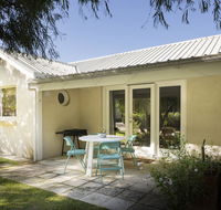 Whitesands Holiday Villas - Accommodation in Surfers Paradise