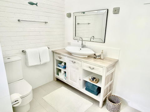 Whitesands Holiday Villas - Accommodation in Surfers Paradise 3