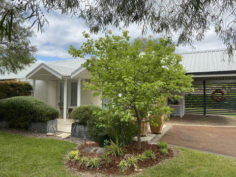 Whitesands Holiday Villas - Accommodation in Surfers Paradise 1