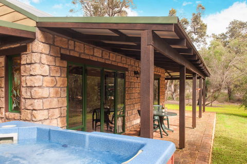 Yelverton Brook Conservation Sanctuary - Accommodation in Surfers Paradise 10