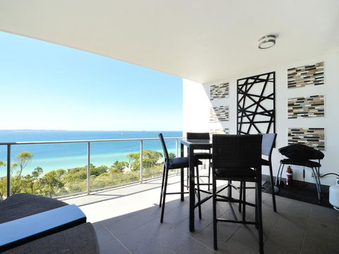 Nautilus By Rockingham Apartments - Accommodation in Surfers Paradise 2