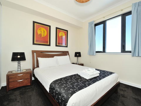 Nautilus By Rockingham Apartments - Accommodation in Surfers Paradise 12