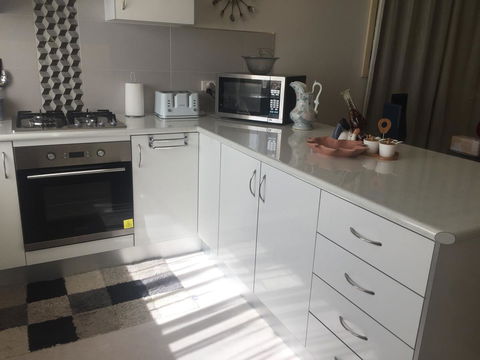 Bright & Beautiful Home On The Hills! - Accommodation in Surfers Paradise 13