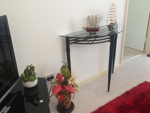 Bright & Beautiful Home On The Hills! - Accommodation in Surfers Paradise 6