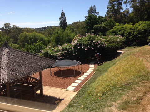 Bright & Beautiful Home On The Hills! - Accommodation in Surfers Paradise 0