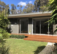 Banksia Luxury Villa - Accommodation in Surfers Paradise