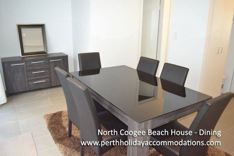 North Coogee Beach House - Accommodation in Surfers Paradise 3