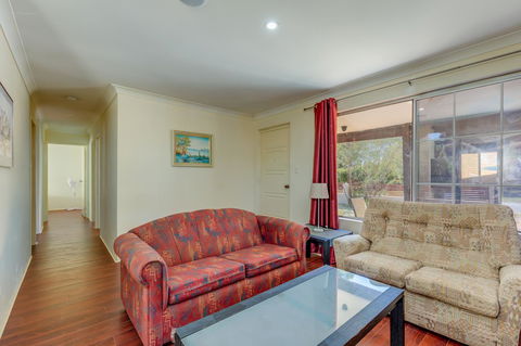 Brilliant, Neat, Convenient, Family-friendly House - Accommodation in Surfers Paradise 2