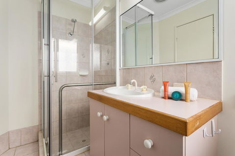 Como South Perth Villa - Accommodation in Surfers Paradise 5