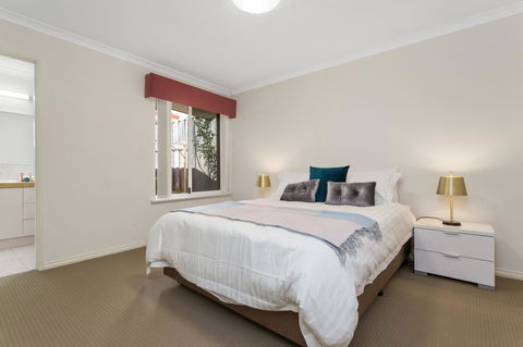 Como South Perth Villa - Accommodation in Surfers Paradise 19
