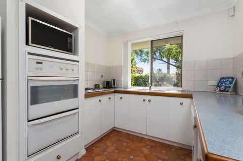 Como South Perth Villa - Accommodation in Surfers Paradise 26