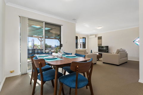 Como South Perth Villa - Accommodation in Surfers Paradise 8