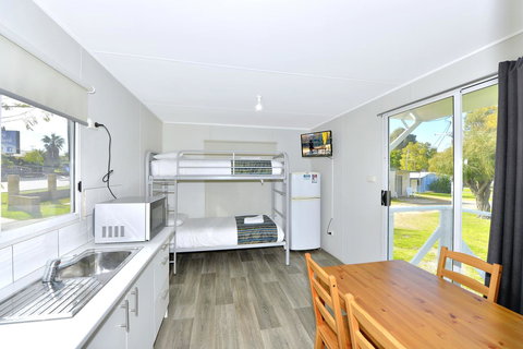 Mandurah Coastal Holiday Park - Accommodation in Surfers Paradise 17
