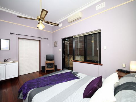 Dawson Accommodation - Accommodation in Surfers Paradise 2