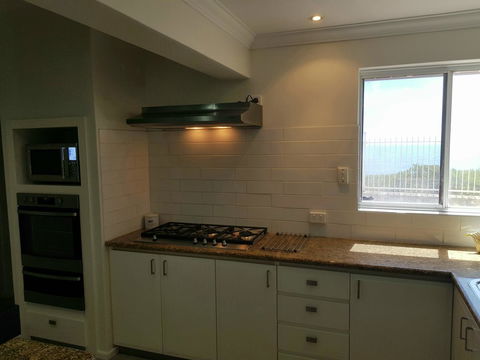 Caravel Beach House Mandurah - Accommodation in Surfers Paradise 5