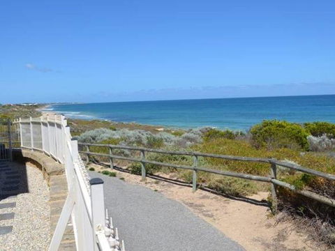Caravel Beach House Mandurah - Accommodation in Surfers Paradise 34