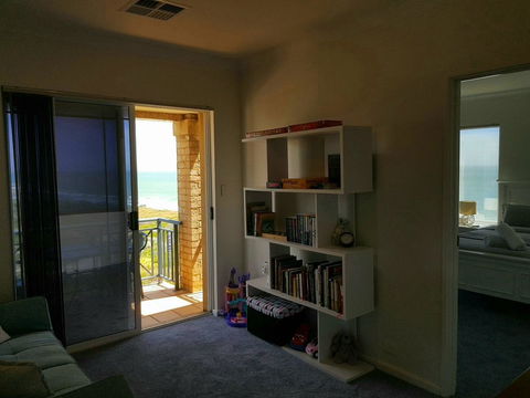 Caravel Beach House Mandurah - Accommodation in Surfers Paradise 7
