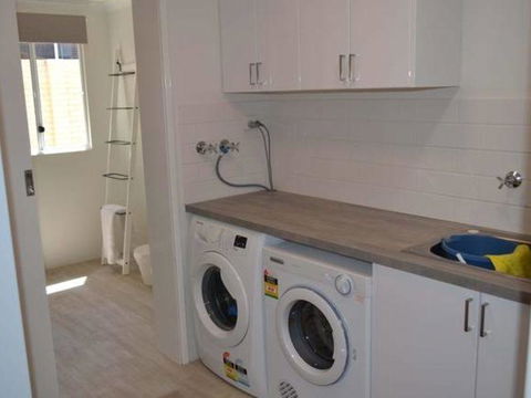 Caravel Beach House Mandurah - Accommodation in Surfers Paradise 33