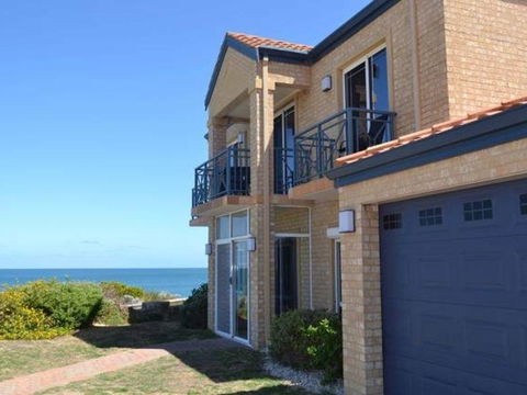 Caravel Beach House Mandurah - Accommodation in Surfers Paradise 28