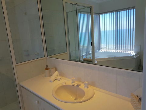 Caravel Beach House Mandurah - Accommodation in Surfers Paradise 13