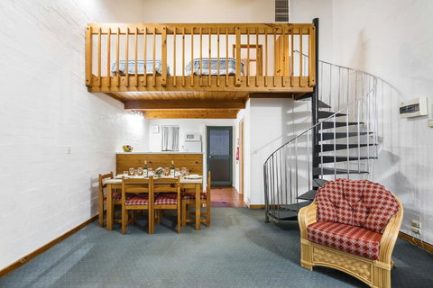 Cottesloe Beach Chalets - Accommodation in Surfers Paradise 30