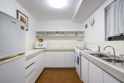 Cottesloe Beach Chalets - Accommodation in Surfers Paradise 41