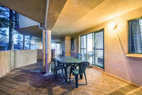 Cottesloe Beach Chalets - Accommodation in Surfers Paradise 39