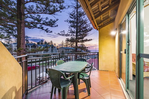 Cottesloe Beach Chalets - Accommodation in Surfers Paradise 26