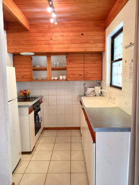 Cottesloe Beach Chalets - Accommodation in Surfers Paradise 21