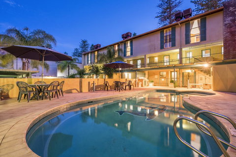 Cottesloe Beach Chalets - Accommodation in Surfers Paradise 0