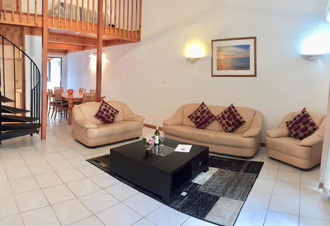 Cottesloe Beach Chalets - Accommodation in Surfers Paradise 15