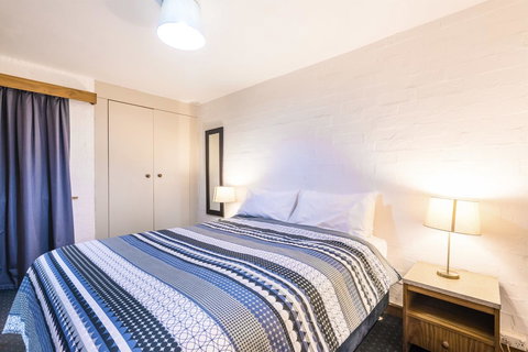 Cottesloe Beach Chalets - Accommodation in Surfers Paradise 28