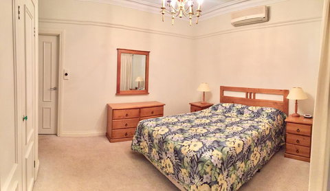 Cottesloe Beach Chalets - Accommodation in Surfers Paradise 5