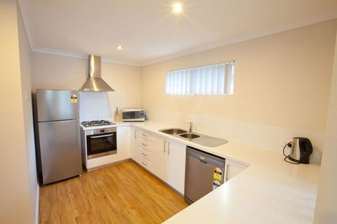 Cape Villas - Accommodation in Surfers Paradise 19