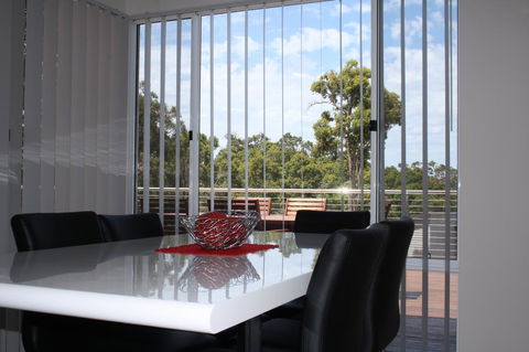 Cape Villas - Accommodation in Surfers Paradise 24