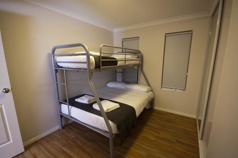 Cape Villas - Accommodation in Surfers Paradise 26