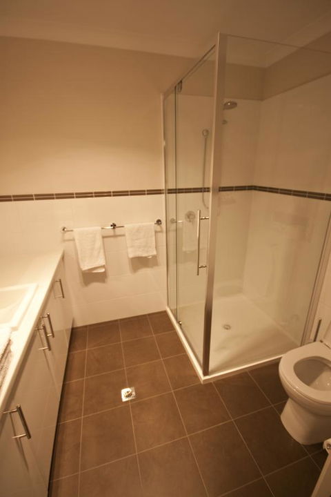 Cape Villas - Accommodation in Surfers Paradise 29