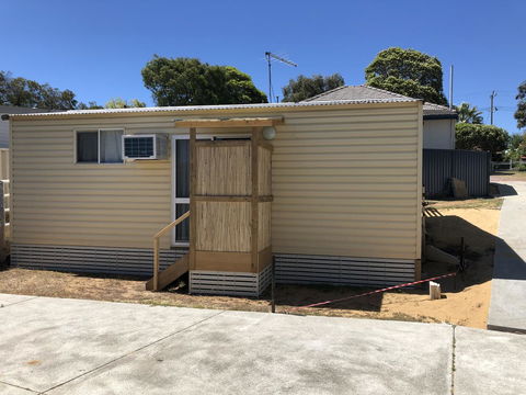 The Aurelian Cabin - Accommodation in Surfers Paradise 1