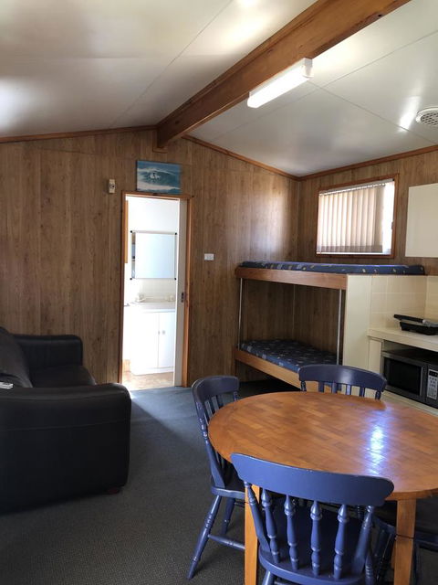 The Aurelian Cabin - Accommodation in Surfers Paradise 5