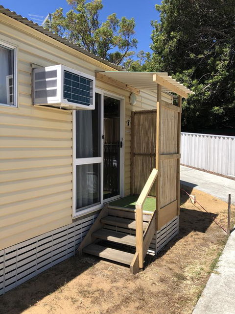 The Aurelian Cabin - Accommodation in Surfers Paradise 2